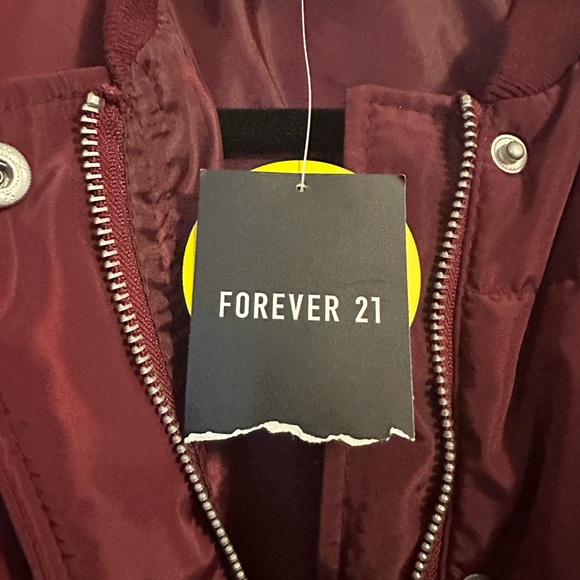 Brand New Women’s Bomber - Picture 5 of 5